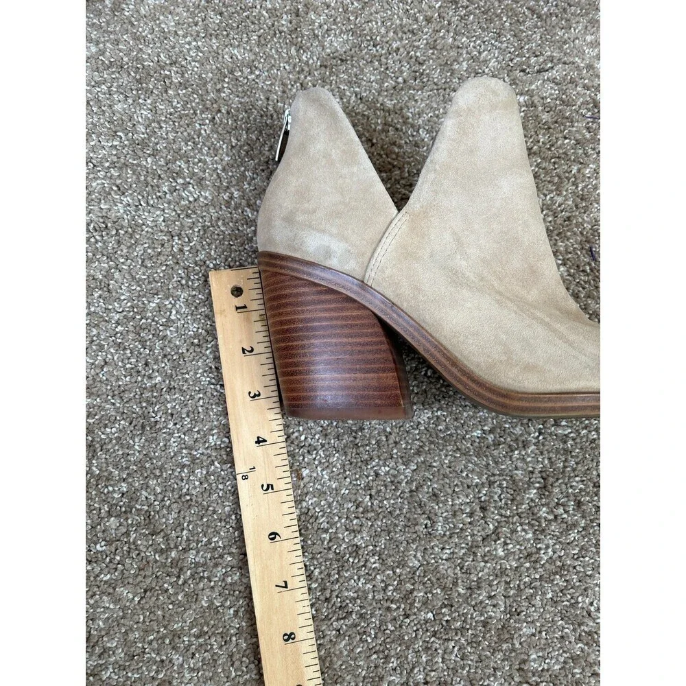 Vince Camuto Gidgeta Bootie suede ankle boots light tan western pointed toe SZ 7